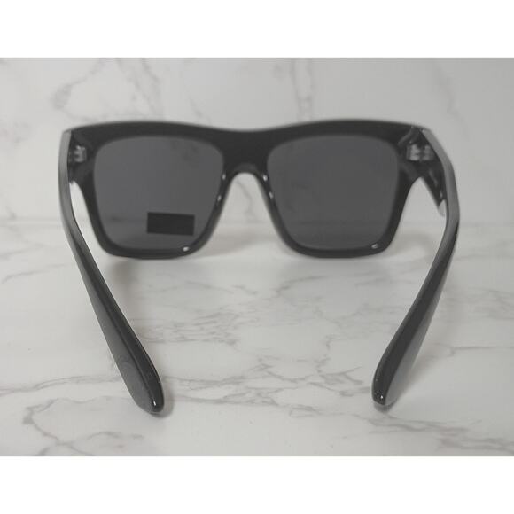 NEW Kendall + Kylie Oversized Black Womens Polarized Sunglasses - Picture 4 of 7